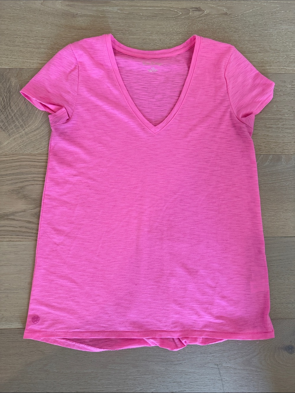 Lilly Pulitzer Pink V-Neck Short Sleeve Tee